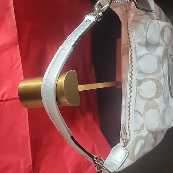 Coach Shimmery Signature Shoulder Bag Nwt - Picture 5 of 15